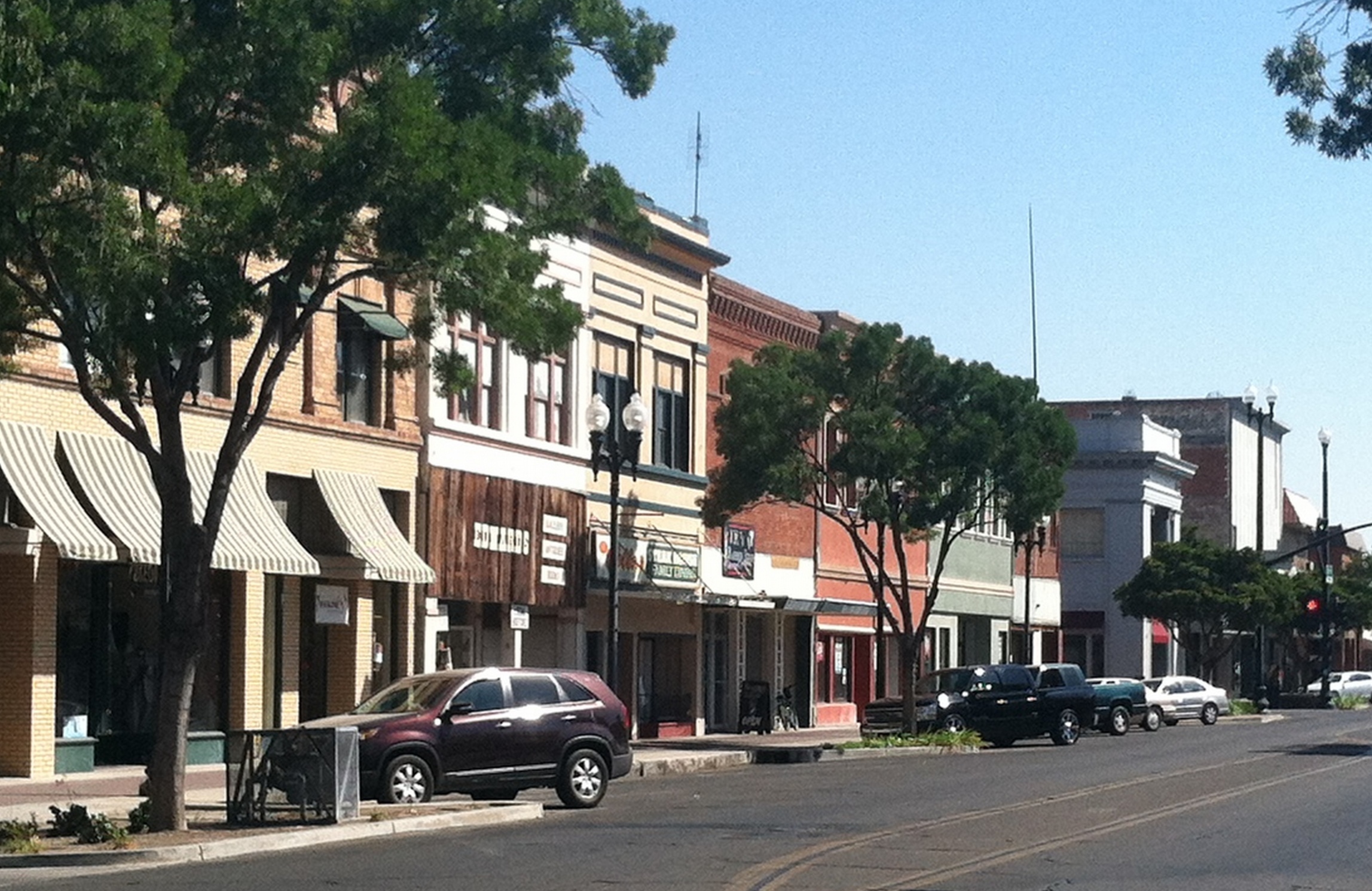 Downtown Porterville California – Local Shops, Farmers Markets, and Boutiques