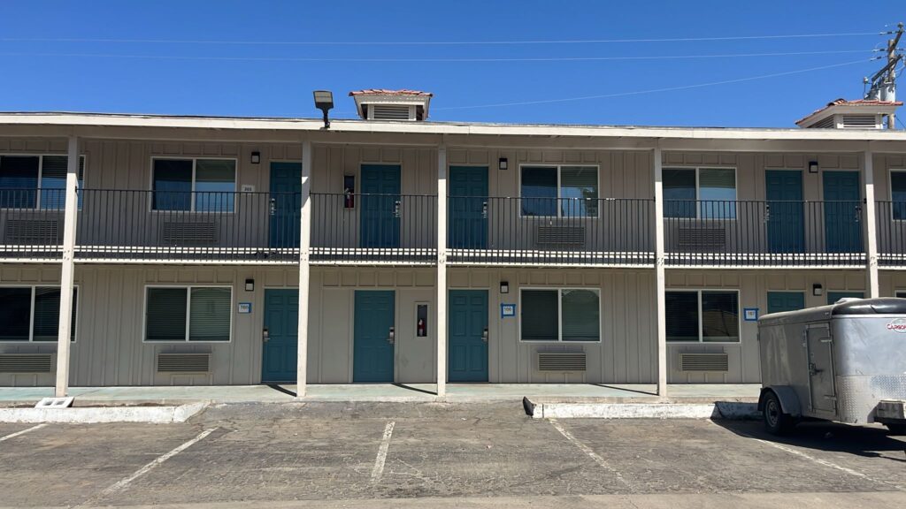 Affordable hotels in Porterville