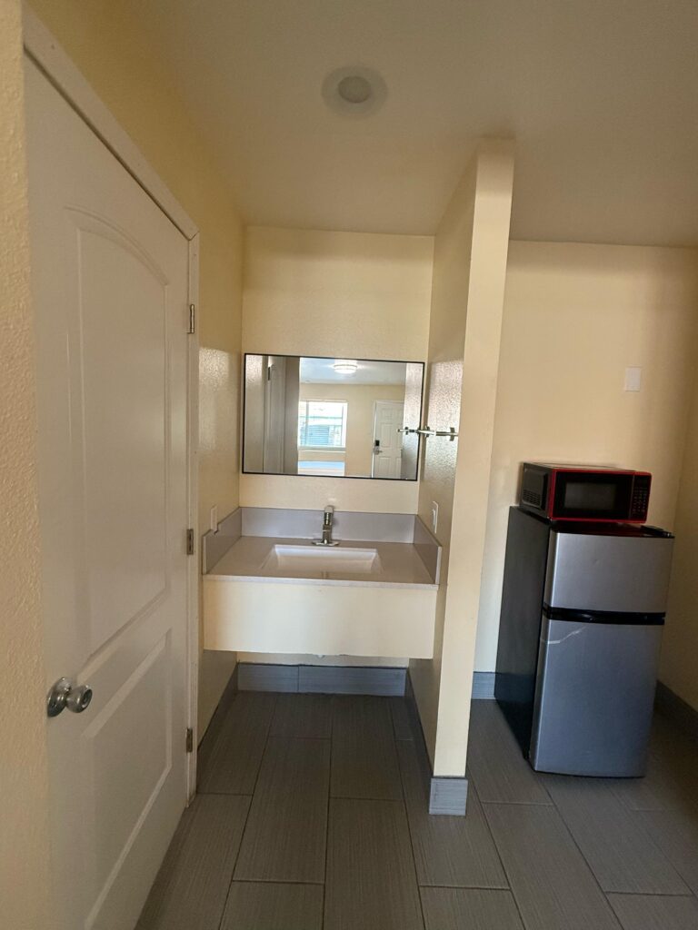 Citrus Inn & Suites FAQ